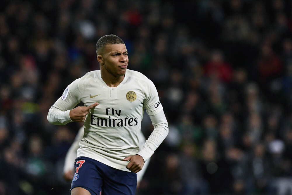 彻底击碎“恐韩症”：中国男足最近1年半已连赢韩国4场！